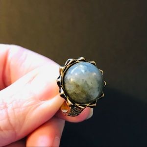 House of Harlow 1960
Gold & Labradorite Pyramid Spike Ring
Size:7